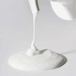 ISNTREE YAM ROOT VEGAN MILK CLEANSER 220ml