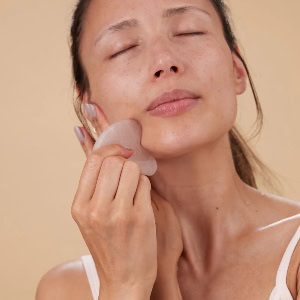 UNBLEMISH Rose Quartz Gua Sha