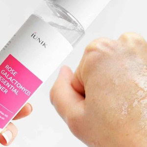 IUNIK Rose Galactomyces Essential Toner 200ml