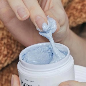 ARENCIA Rice Mochi Cleanser purifies and soothes with rice powder, blue hyssop, and amino acids for soft, balanced skin.