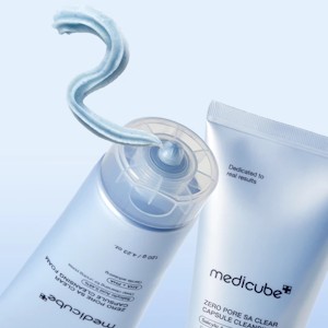 MEDICUBE Zero Pore Clearing Capsule Cleansing Foam 120g